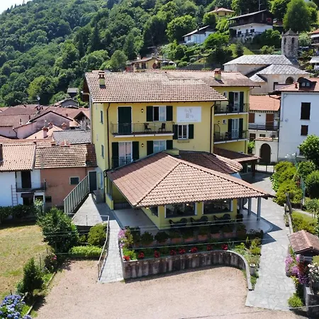 Bed and Breakfast Bb Orchidea Στρέσα