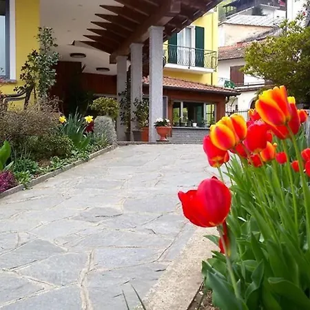 Bb Orchidea فندق مبيت وإفطار ستريزا
