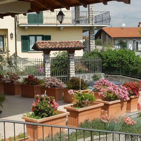 Bed and Breakfast Bb Orchidea Στρέσα
