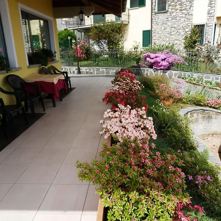 Bb Orchidea فندق مبيت وإفطار ستريزا