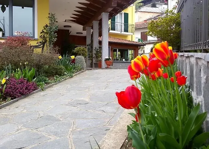 Bb Orchidea Alojamento de Acomodação e Pequeno-almoço Stresa